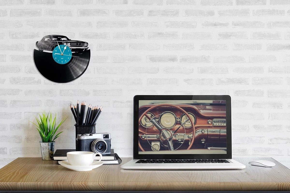 Orologio di disco in vinile con motivo Mustang