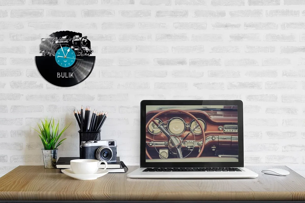 Orologio di disco in vinile con motivo Locomotiva 464