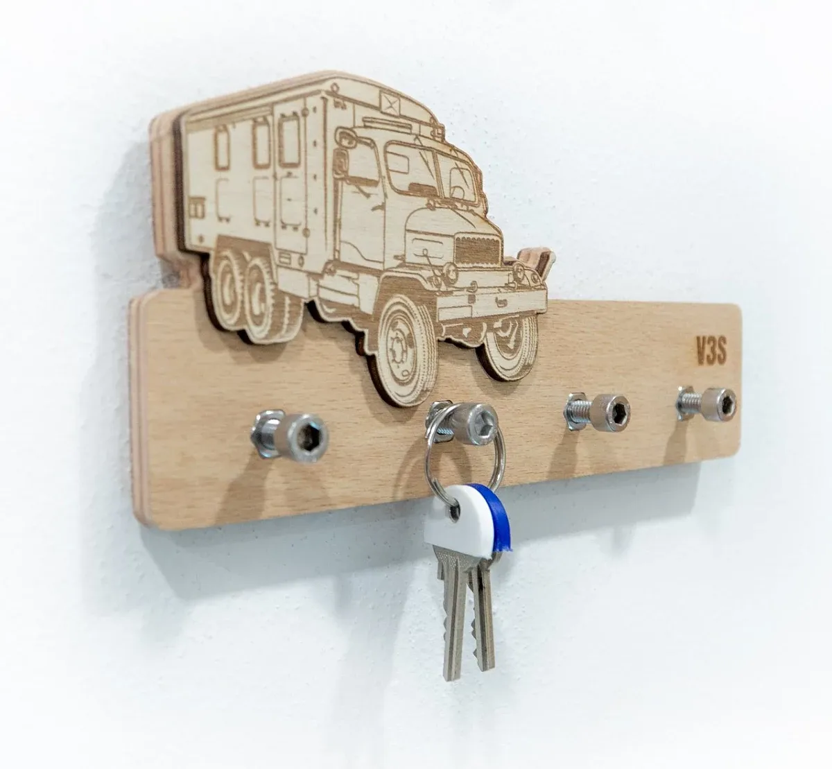 Appendichiavi in legno la Camion V3S