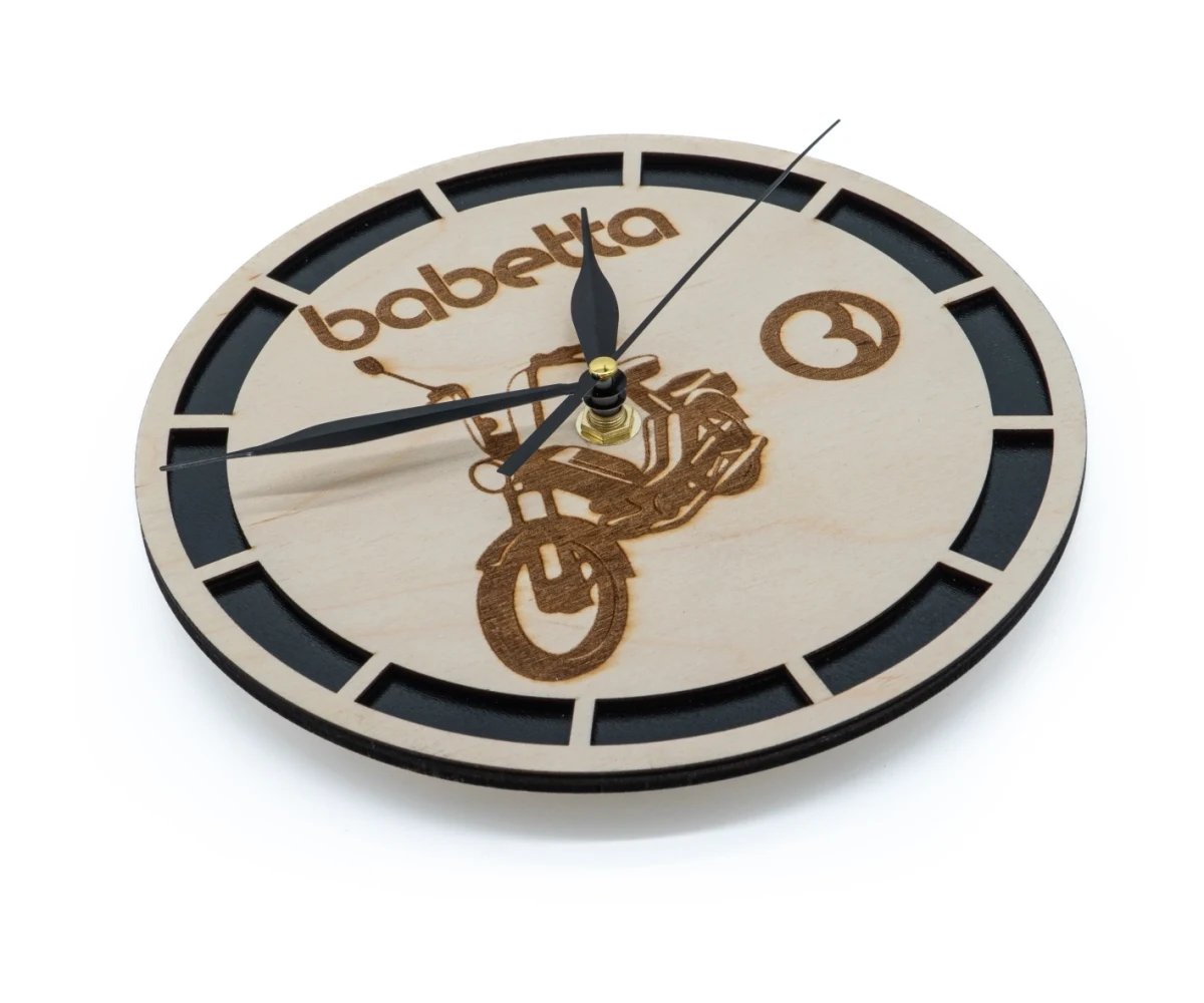 Orologio in legno Babeta